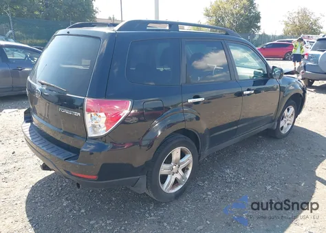 2010 Subaru Forester 2.5X Premium z USA, uszkodzony, nr VIN JF2SH6CC7AH763728